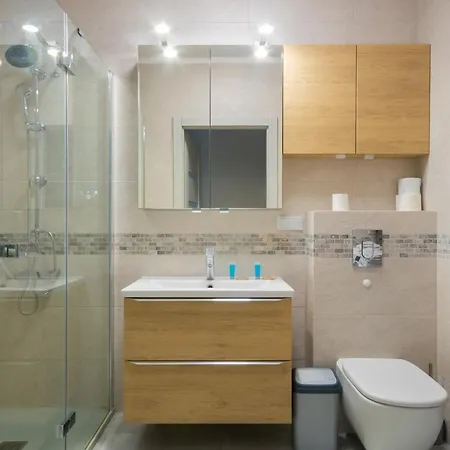 Апартаменты Krakowska Comfort By Bookinghost