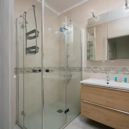 Апартаменты Krakowska Comfort By Bookinghost